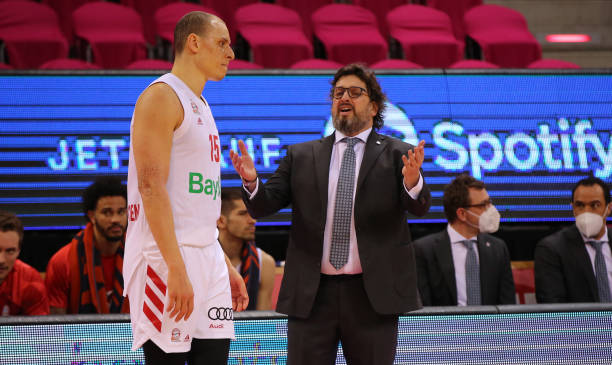 的战略冲突 的战略冲突