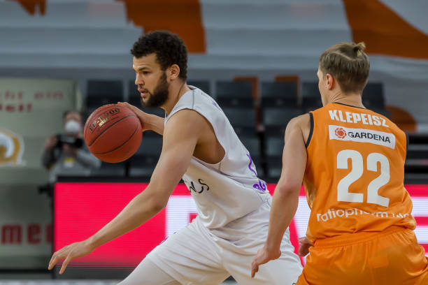 在德甲与欧 在德甲与欧