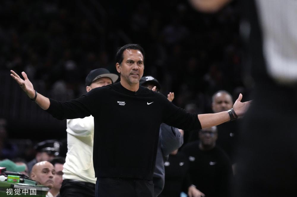 完全不同 完全不同